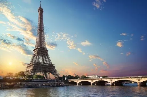 Welcome to the City of Lights!